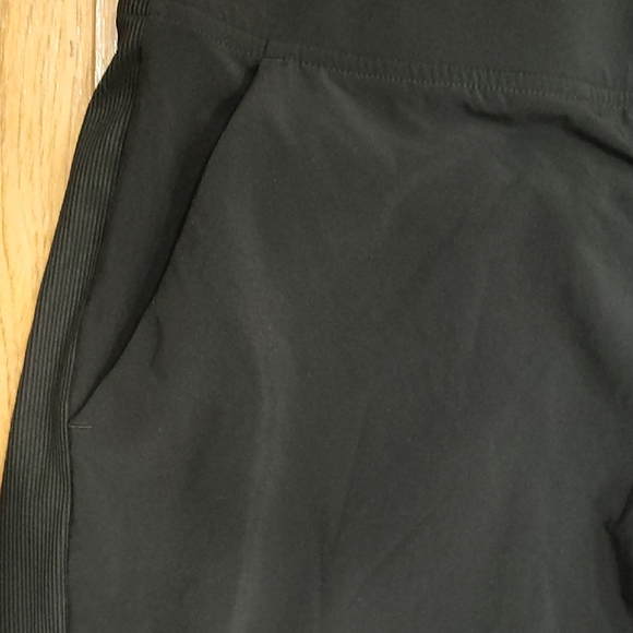 Athleta Women's Classic Black  Pants - Picture 4 of 7